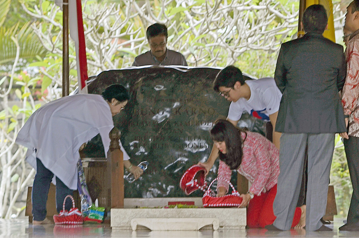 Megawati Ziarah Ke Makam Bung Karno